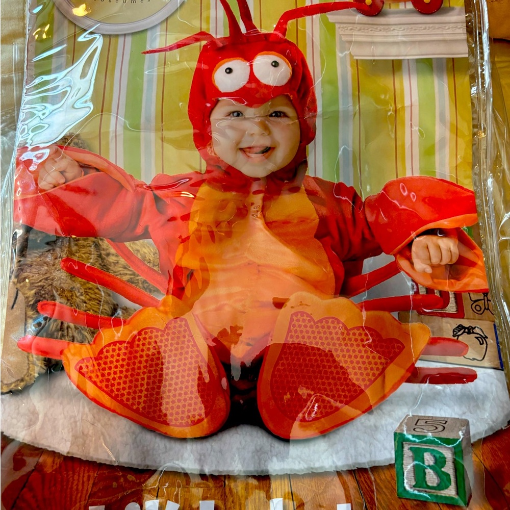 Baby lobster costume!